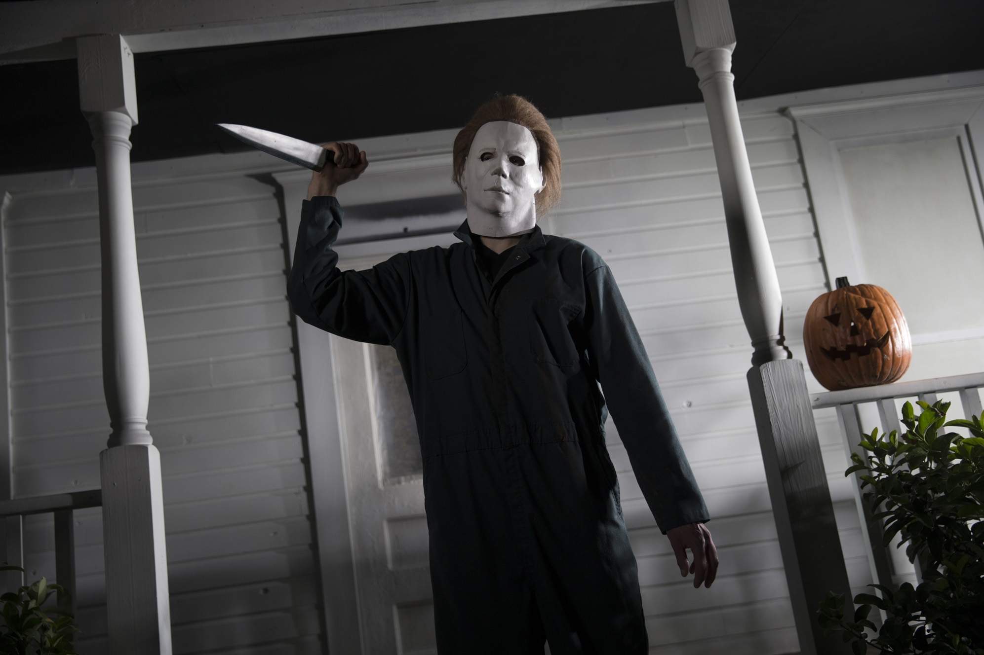 How does michael myers come back in halloween resurrection ann's blog