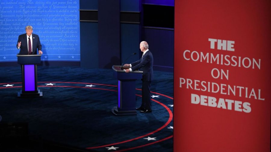A picture of both of the candidates during the Presidential Debate on September 29th. 