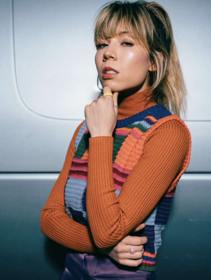  Jennette McCurdy for Vogue Magazine.