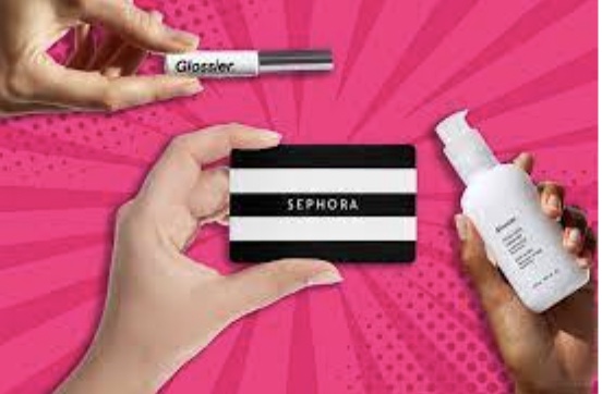 Glossier is now available in Sephora!

