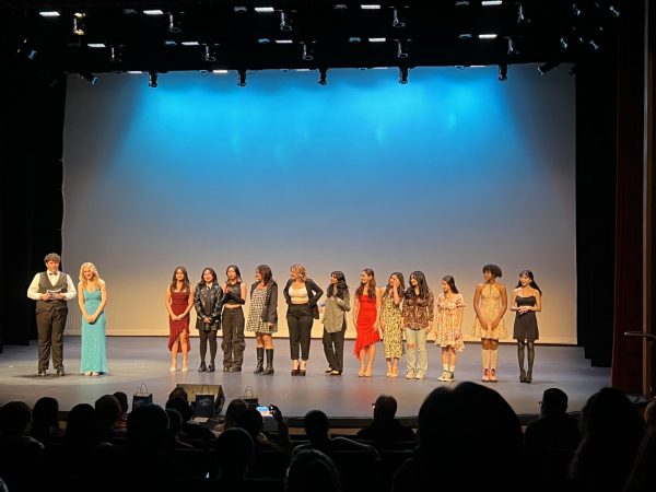  After the talented performances during Mustang Idol, all the contestants stand on the stage as the audience applauds them for their spectacular singing and hard work.