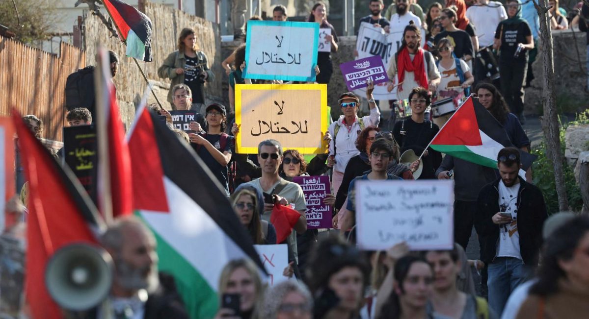 As the fighting between Israel and Palestine continues, the calls for ceasefire and peace have been intensified, the people of Palestine and supporters alike march to have their voice heard. 